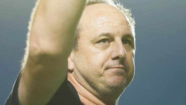 Rogerio Ceni técnico do São Paulo durante partida contra o Ituano no estádio Morumbi pelo campeonato Paulista 2023. Foto: Marcello Zambrana/AGIF
