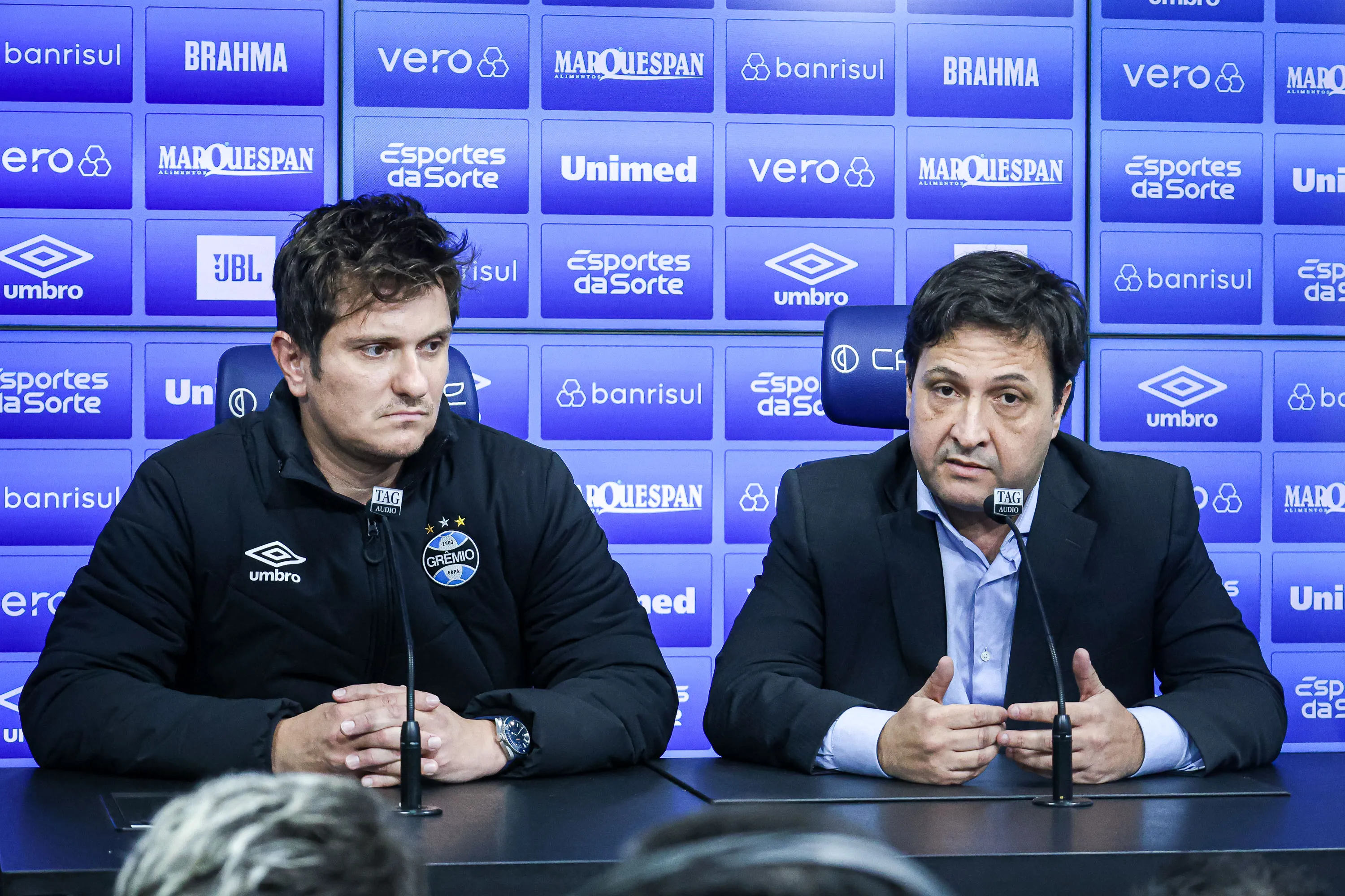 Alberto Guerra presidente do Grêmio juntamente de Antonio Brum, o novo Vice-Presidente de Futebol do Grêmio durante em coletiva de imprensa realizada no CT Luiz Carvalho. Foto: Maxi Franzoi/AGIF