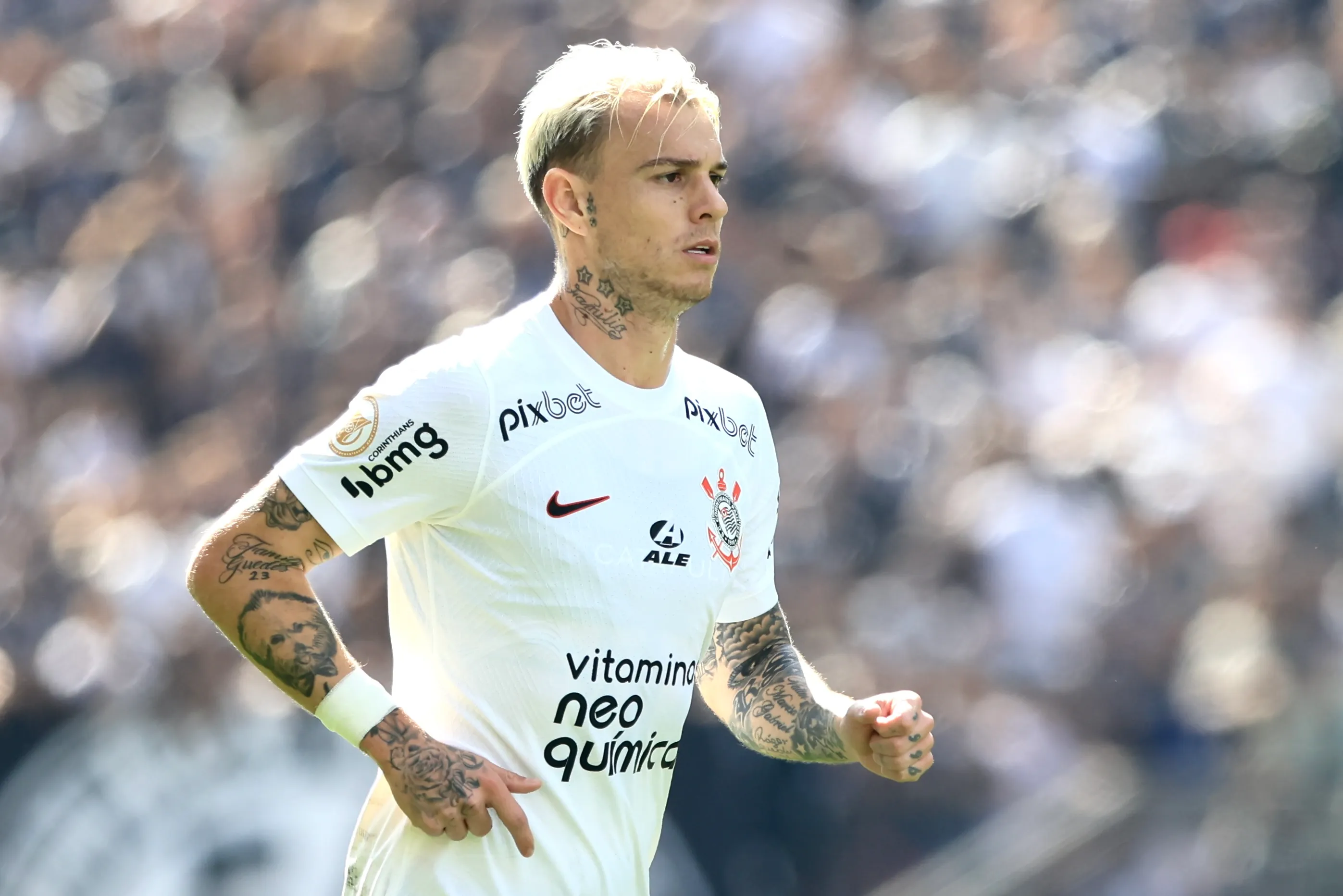 Foto: Marcello Zambrana/AGIF – Roger Guedes no Corinthians em 2023