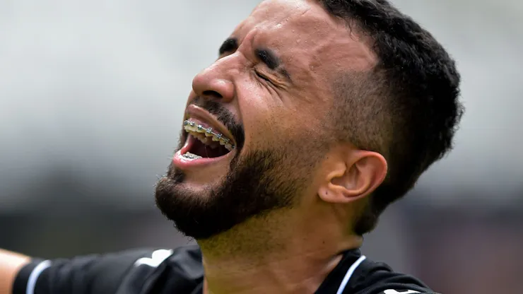 Caio Alexandre jogador do Botafogo comemora seu gol durante partida contra o Cabofriense no estádio Engenhão pelo campeonato Carioca 2020.