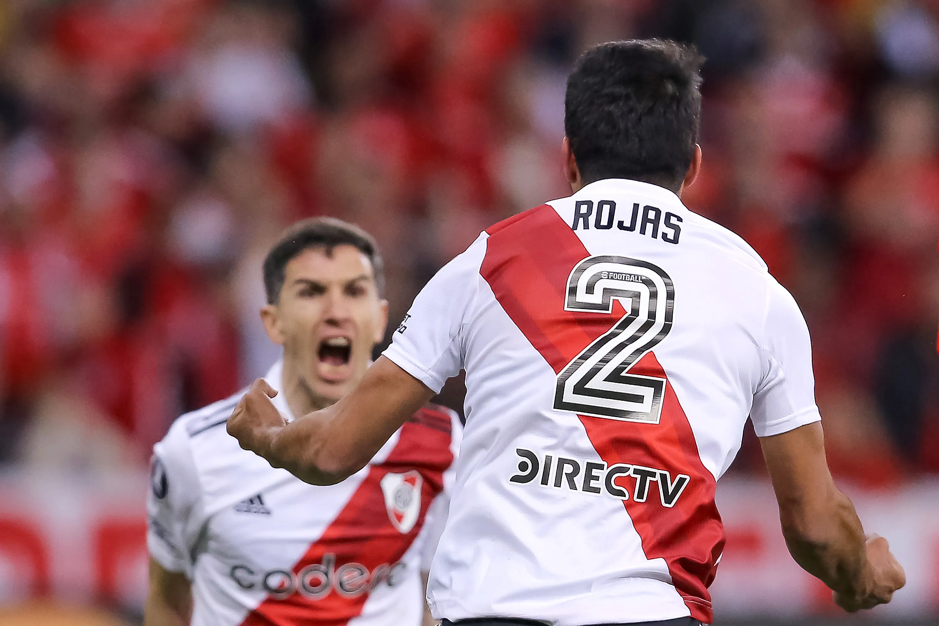 Photo by Pedro Tesch/Getty Images – Rojas em ação pelo River Plate.