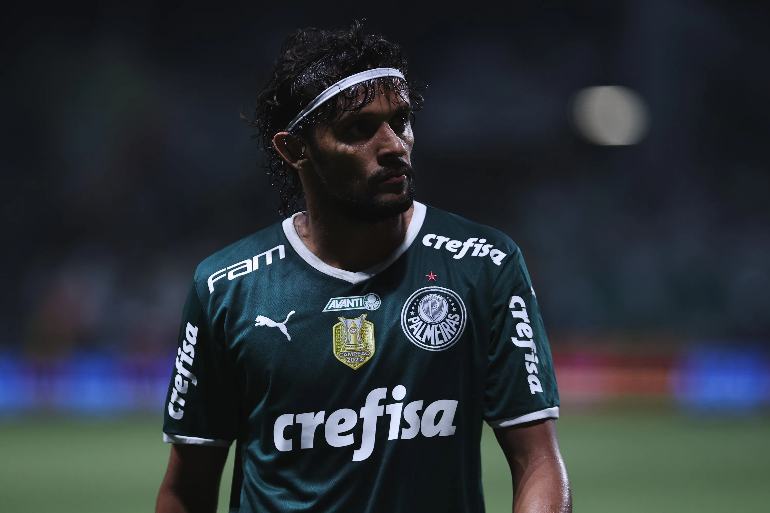 Foto: Ettore Chiereguini/AGIF – Scarpa com a camisa do Palmeiras, onde ganhou muita relevância no futebol brasileiro.