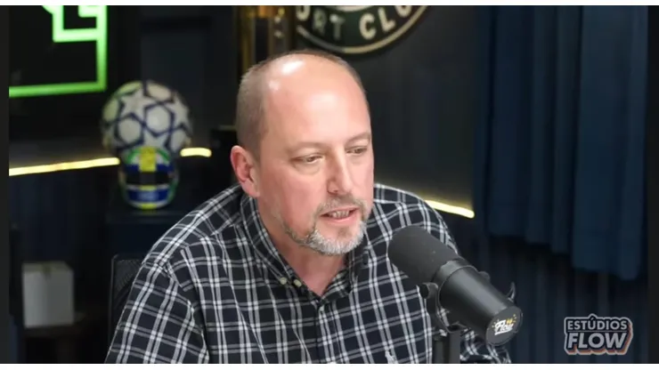 Barcellos segue trabalhando no mercado para garantir reforços. Foto: Reprodução Flow Podcast