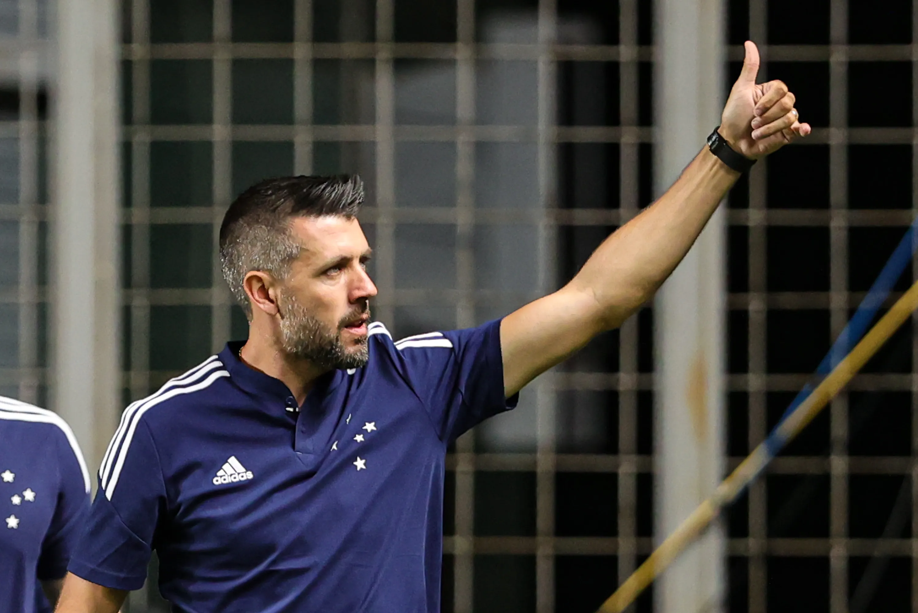 Paulo Pezzolano entra na mira do São Paulo. Foto: Gilson Junio/AGIF