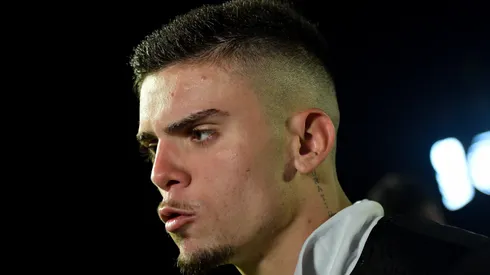 Gabriel Pec se destacou em 2023 pelo Vasco – Foto: Thiago Ribeiro/AGIF