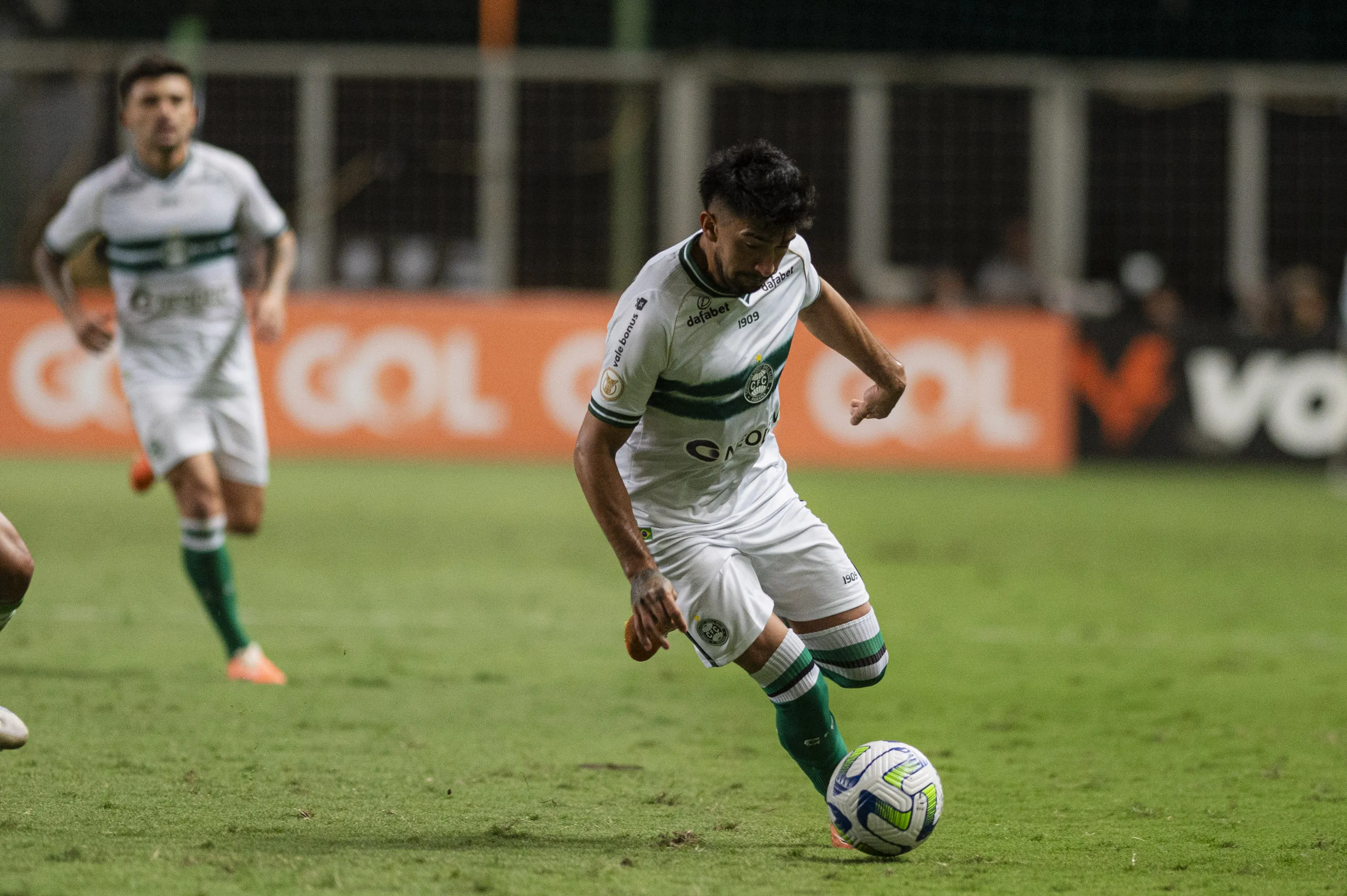 Marcelino Moreno em sua passagem pelo Coritiba. Foto: Alessandra Torres/AGIF