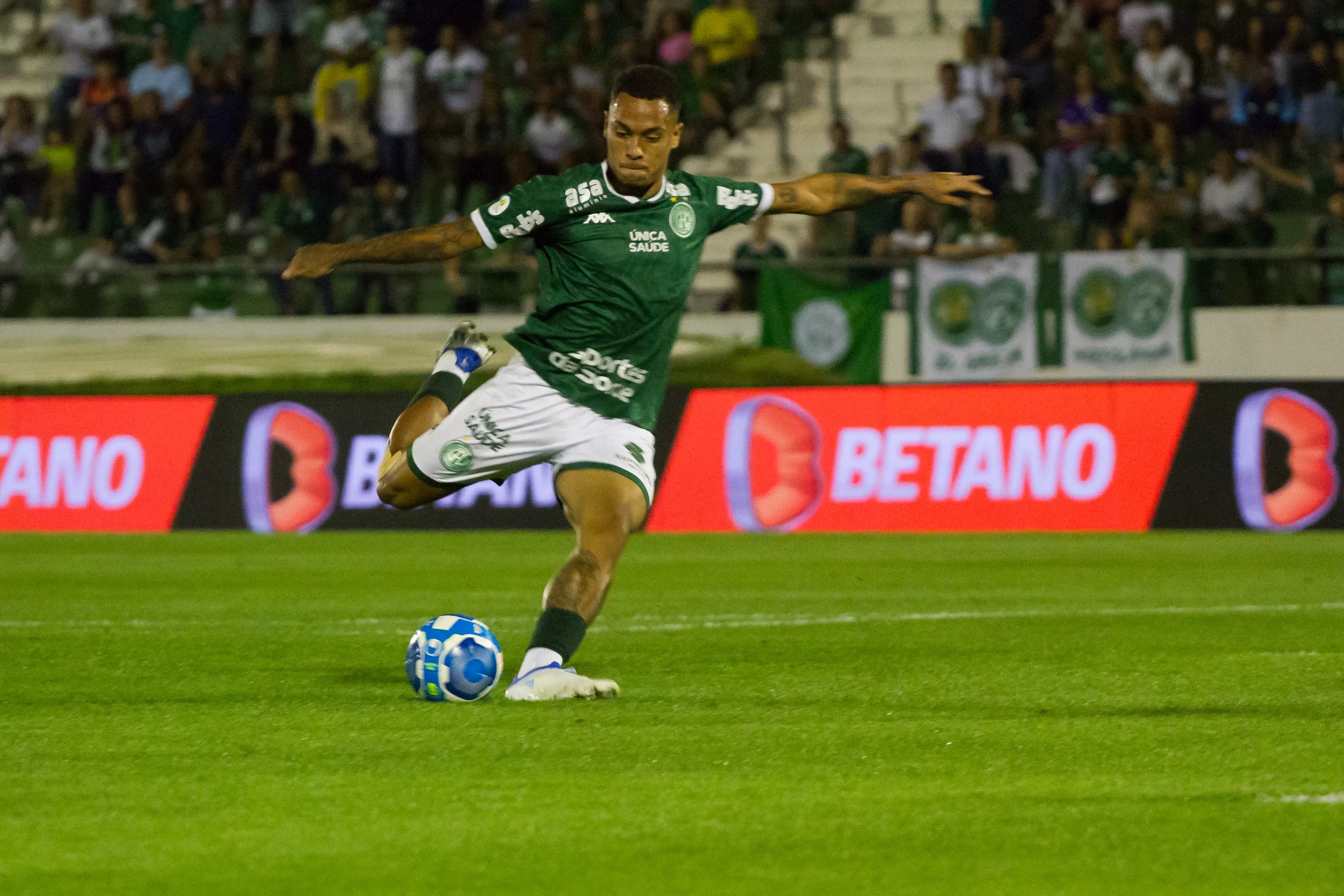 Bruninho vai defender nesta temporada a camisa do Ceará. Foto: Roberto Gardinalli/AGIF