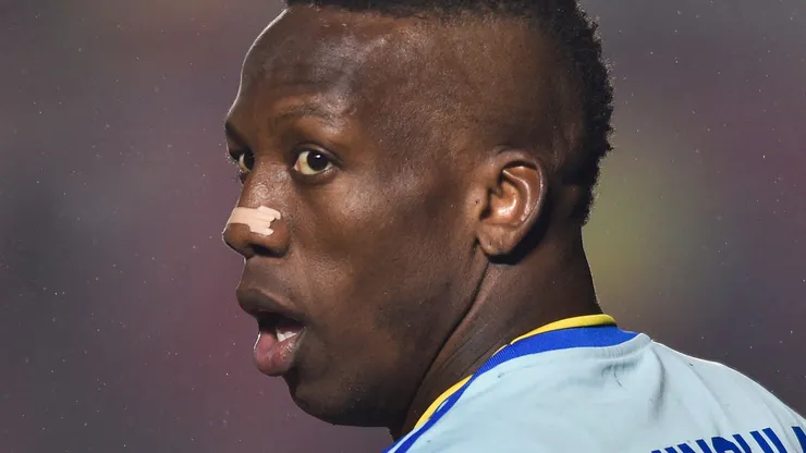 Luis Advíncula durante jogo pelo Boca. Foto Gustavo Garello/Getty Images