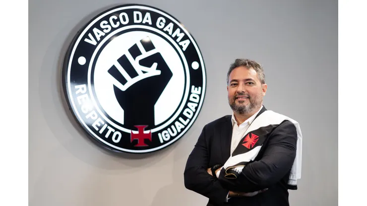 Alexandre Mattos falou dos critérios do Vasco no Mercado. Foto: Reprodução Twitter/Vasco
