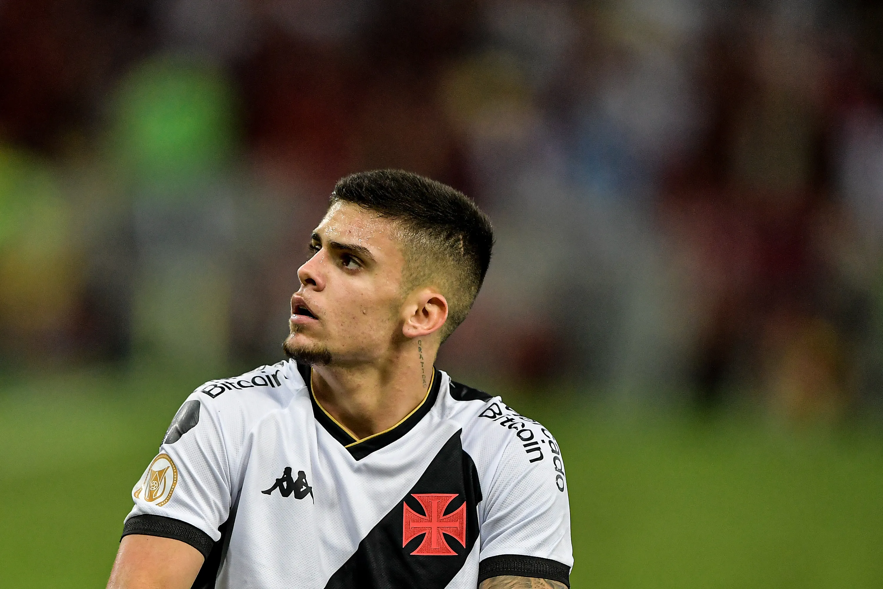Gabriel Pec durante partida contra o Flamengo no estadio Maracana pelo campeonato BRASILEIRO A 2023. Foto: Thiago Ribeiro/AGIF