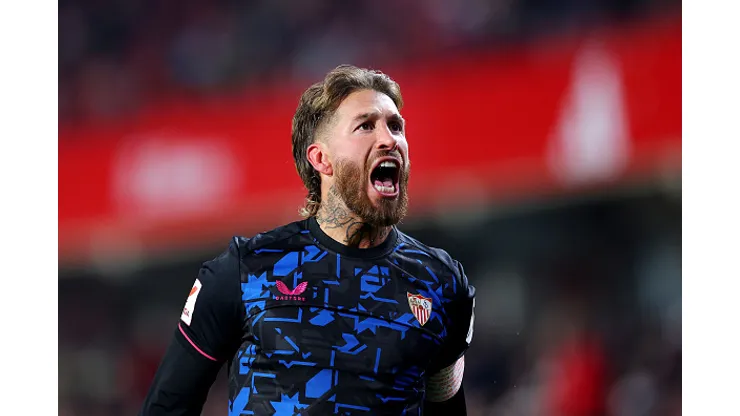 Foto: Fran Santiago/Getty Images - Sergio Ramos comemorando em partida do Sevilla pela LaLiga EA Sports