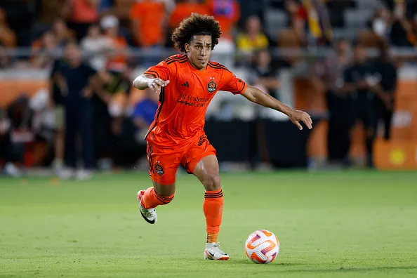 (Photo by Tim Warner/USSF/Getty Images for USSF) – Adalberto Carrasquilla