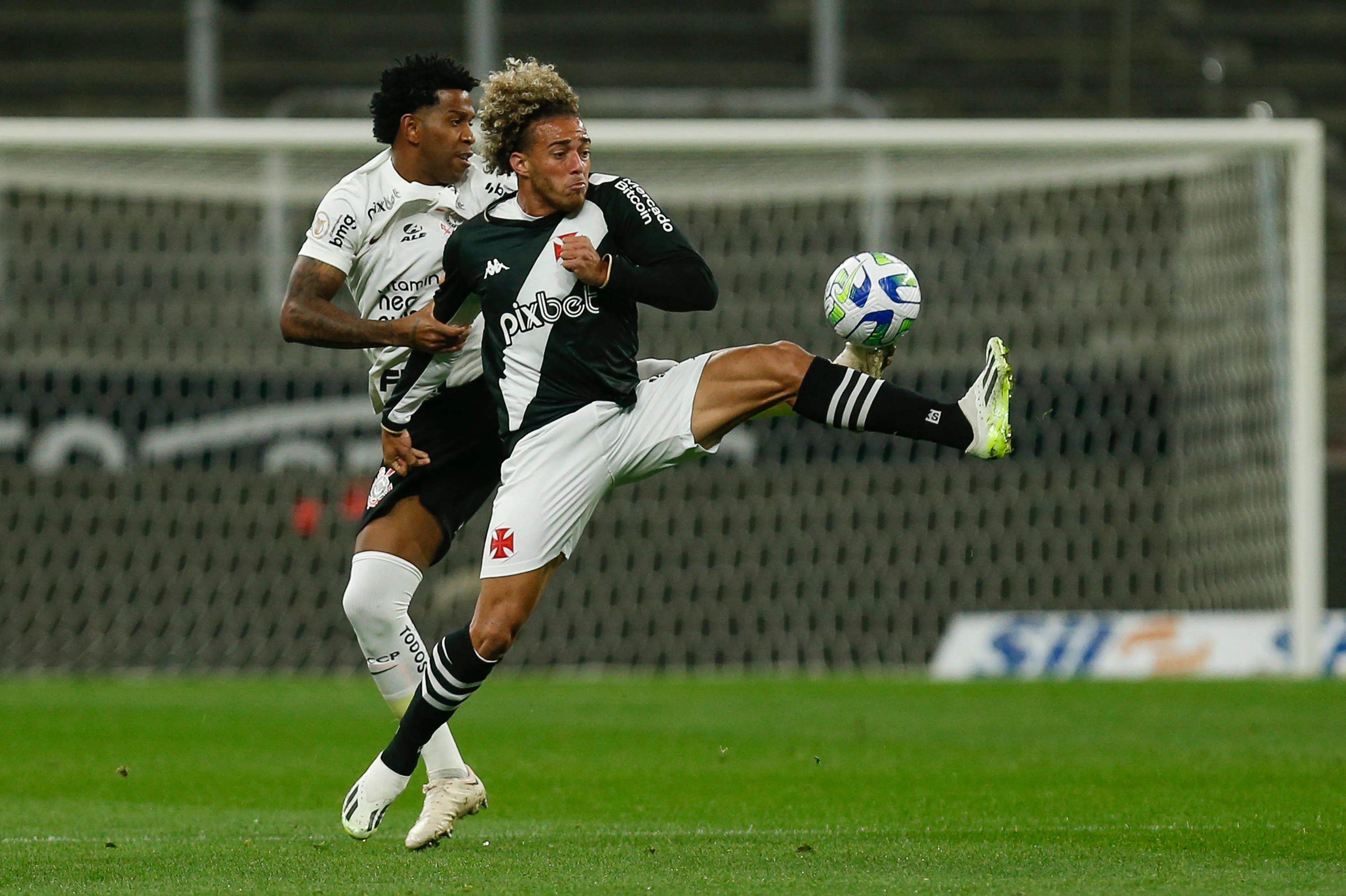 Figueiredo se aproxima de acerto com o Coritiba. Foto: Ricardo Moreira/Getty Images