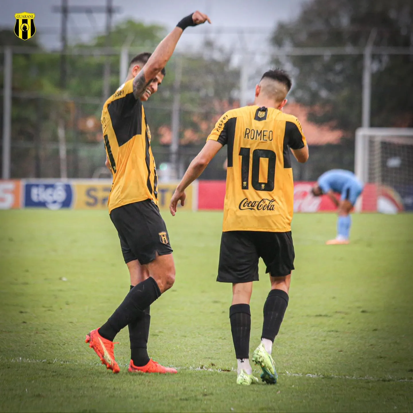 Foto: Reprodução/Club Guarani – Romeo Benítez em ação pela equipe paraguaia.