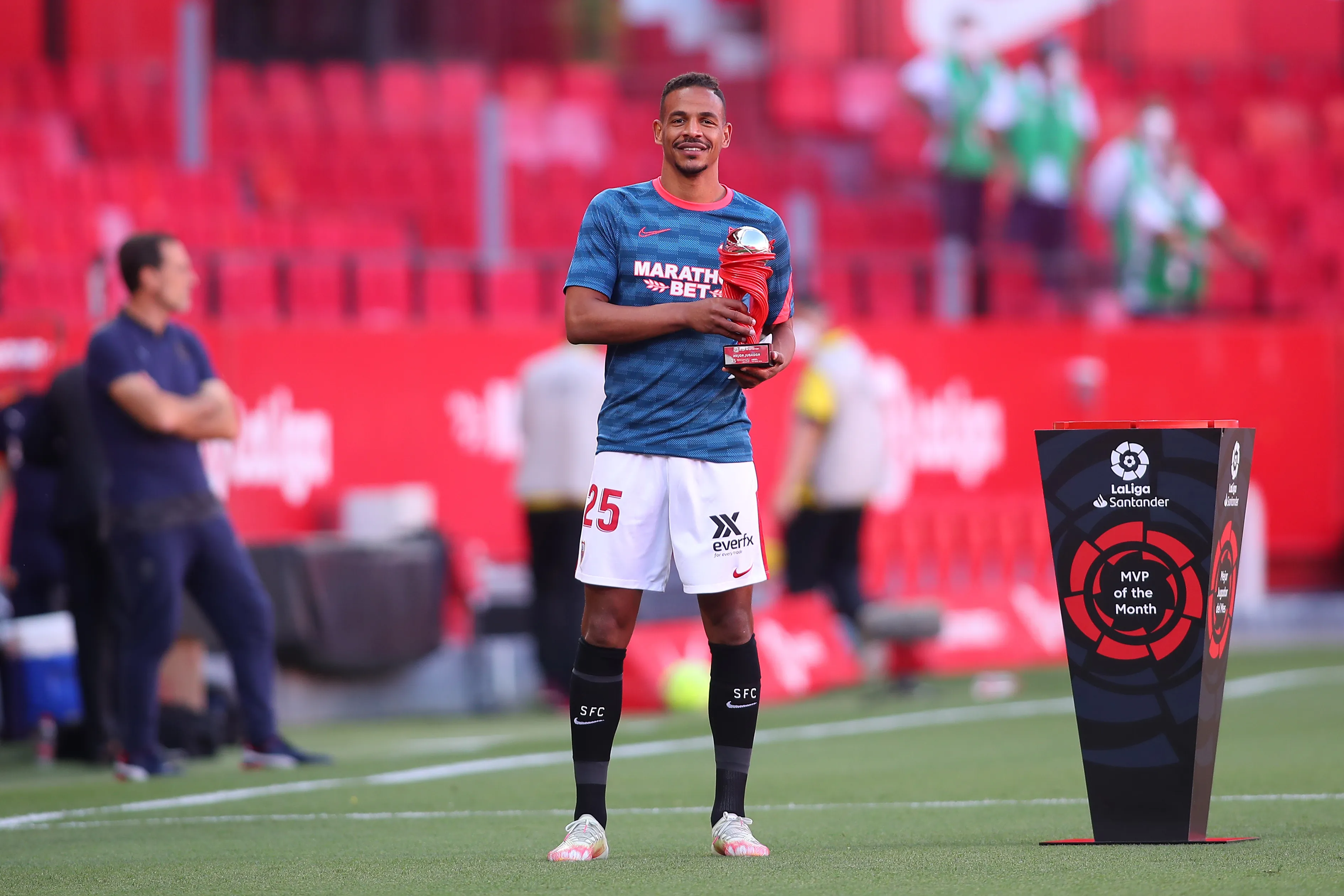 Fernando deve jogar no Internacional em 2024. Foto: Fran Santiago/Getty Images
