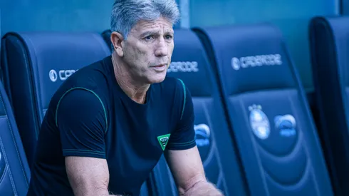 Treinador não ficou a beira do campo – Foto: Maxi Franzoi/AGIF