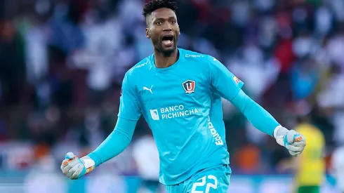 Alexander Domínguez, o goleiro da LDU provocou o Fluminense para a Recopa. Franklin Jacome/Getty Images