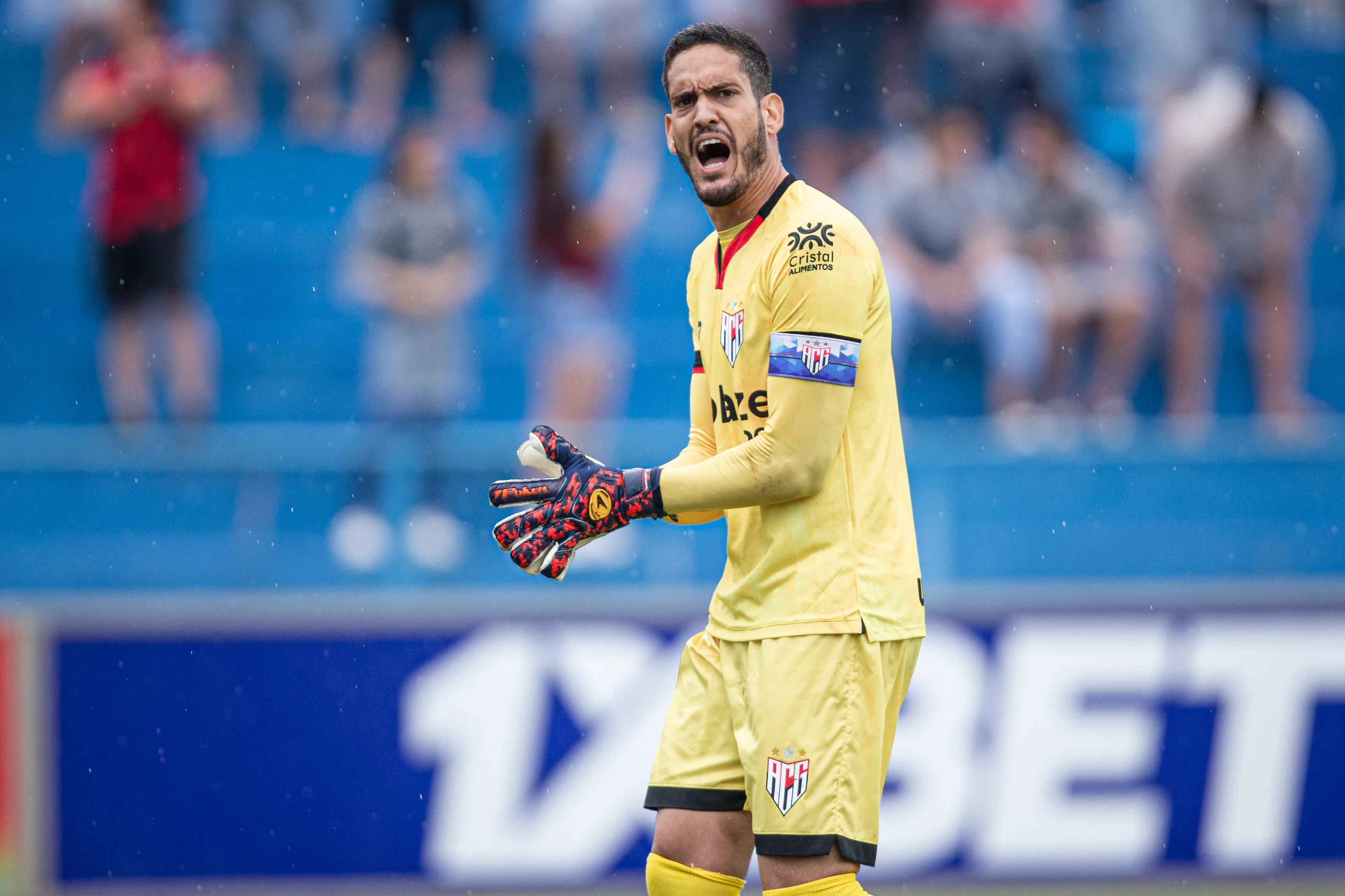 Ronaldo goleiro do Atletico-GO – Heber Gomes/AGIF