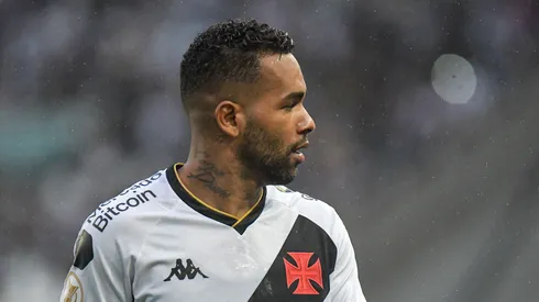 Foto: Thiago Ribeiro/AGIF – Alex Teixeira no Vasco em 2023