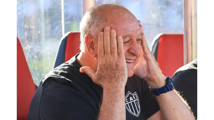 Felipão é ‘grosseiro’ com torcedor e polêmicas envolvendo o técnico do Atlético-MG pioram. Marcello Zambrana/AGIF