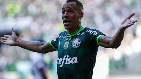 Atacante marcou gol driblando o goleiro no treino – Foto: Fabio Giannelli/AGIF