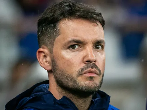 Larcamón atualiza situações de João Pedro e Fernando no Cruzeiro