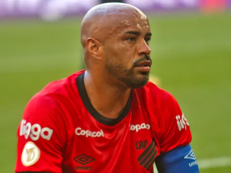 Thiago Heleno nem 'chega' e já é citado em B.O com a torcida do Corinthians 