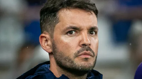 Com 5 novos reforços, Larcamón monta escalação do Cruzeiro contra o Sousa-PB. Fernando Moreno/AGIF