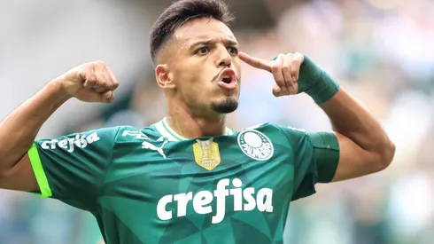 Gabriel Menino jogador do Palmeiras comemora seu gol durante partida contra o Agua Santa no estadio Arena Allianz Parque pelo campeonato Paulista 2023. Foto: Marcello Zambrana/AGIF