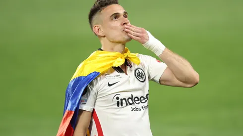Borré durante partida pelo Europa League. (Foto Alex Grimm/Getty Images)