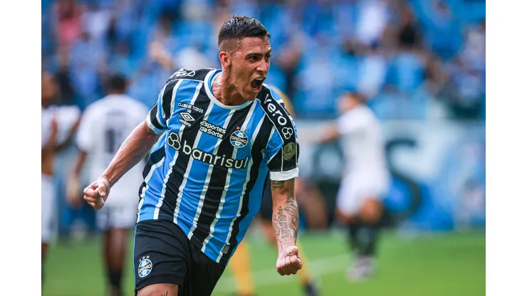 Pavón marcou na sua estreia pelo Grêmio - Foto: Maxi Franzoi/AGIF