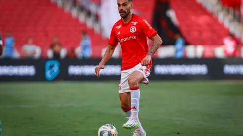 Bruno Henrique, volante do Internacional. Foto: Maxi Franzoi/AGIF