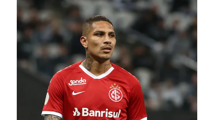 Paolo Guerrero em sua passagem pelo Internacional. Foto: Marcello Zambrana/AGIF