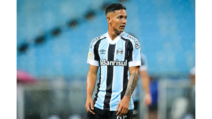 Jhonata Robert jogador do Grêmio Foto: Pedro H. Tesch/AGIF