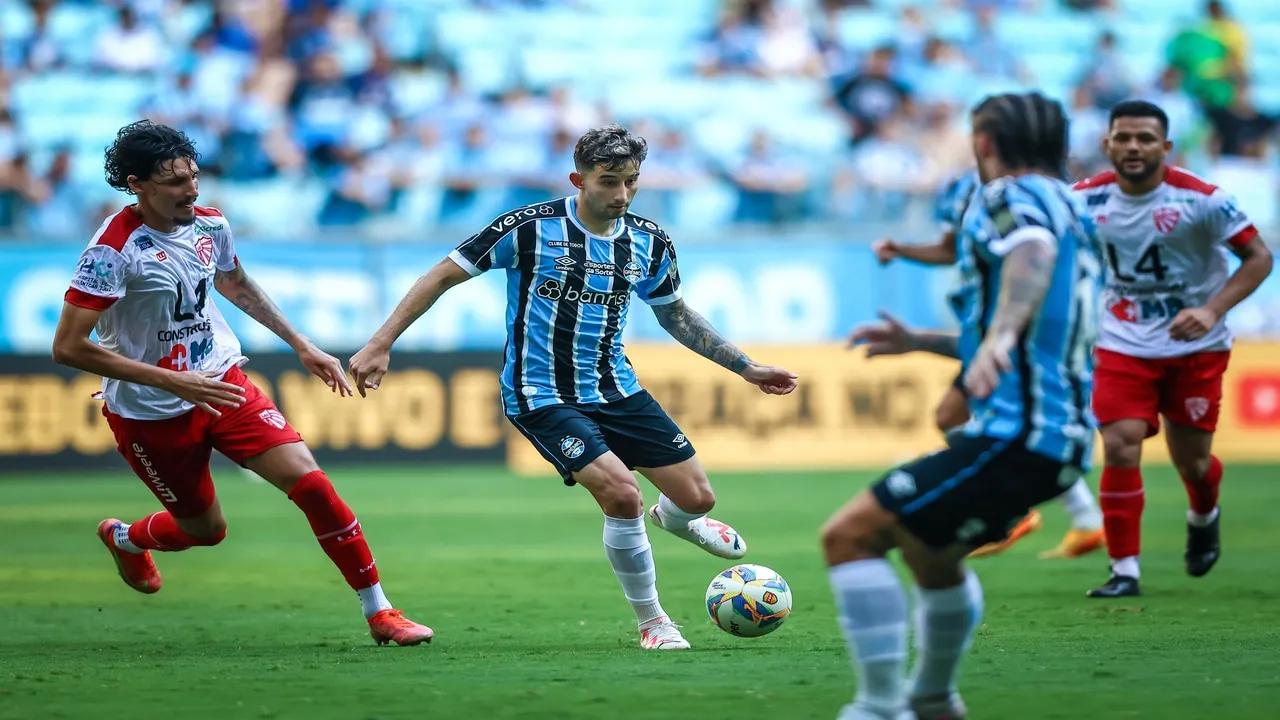 Grêmio e São Luiz se enfrentam pelo Campeonato Gaúcho – Foto: Lucas Uebel/Grêmio