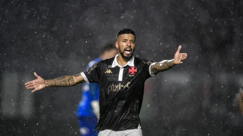 RJ – RIO DE JANEIRO – 07/10/2023 – BRASILEIRO A 2023, VASCO X SAO PAULO – Paulinho jogador do Vasco durante partida contra o Sao Paulo no estadio Sao Januario pelo campeonato Brasileiro A 2023. Foto: Thiago Ribeiro/AGIF