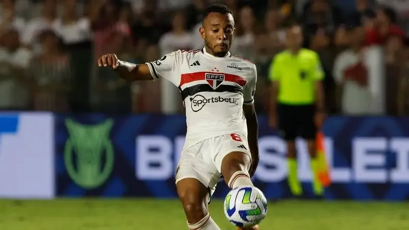 Wellington, jogador do São Paulo – Foto: Rubens Chiri/Saopaulofc.net