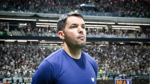 Nicolás Larcamón, técnico do Cruzeiro. Foto: Fernando Moreno/AGIF
