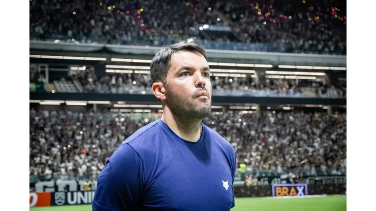 Nicolás Larcamón, técnico do Cruzeiro. Foto: Fernando Moreno/AGIF