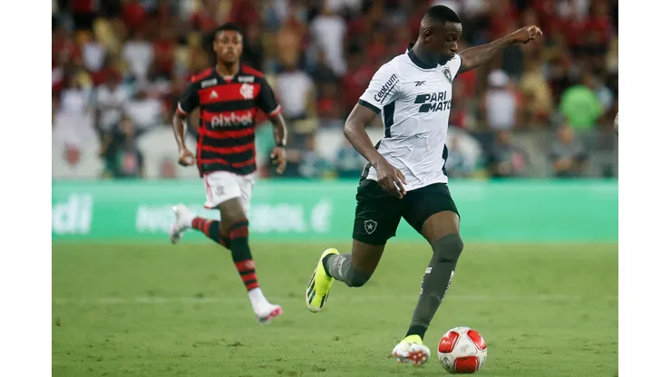 Luiz Henrique estreou como titular no Botafogo. Foto: Vitor Silva/Botafogo.
