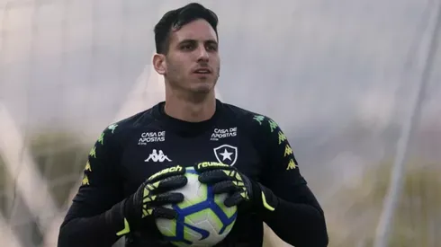 Torcedor do Botafogo não perdoa gol sofrido por Gatito em Clássico contra o Flamengo. Vitor Silva/Botafogo