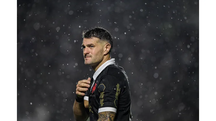 Vegetti jogador do Vasco durante partida contra o Corinthians no estadio Sao Januario pelo campeonato Brasileiro A 2023. Foto: Thiago Ribeiro/AGIF
