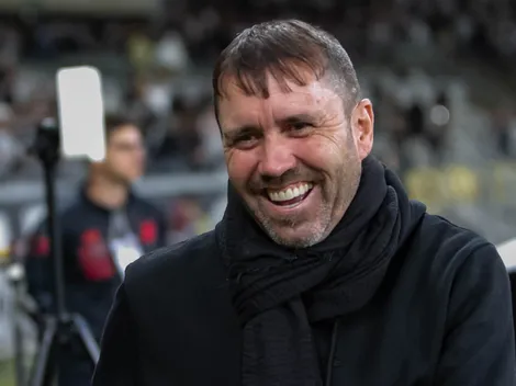 Eduardo Coudet pula de alegria com situação de lesão de jogadores no Internacional
