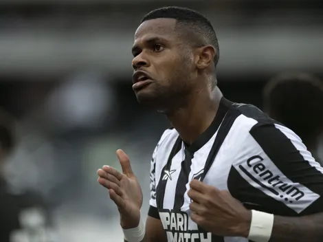 Botafogo toma decisão sobre situação de Júnior Santos e +2 jogadores