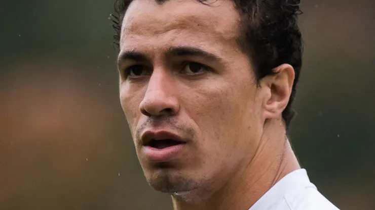 Leandro Damiao durante treino do Santos no CT Rei Pele. Foto: Ricardo Saibun/AGIF