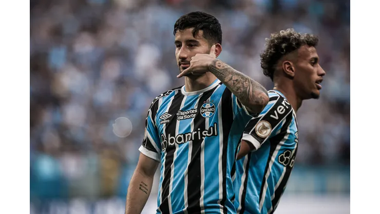 Villasanti é um dos destaques do Grêmio. Foto: Maxi Franzoi/AGIF
