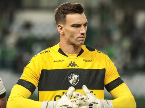 Além de Léo Jardim: Torcida do Vasco se derrete por jogador e pede titularidade