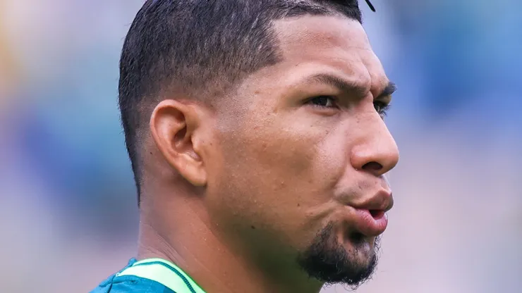 Rony jogador do Palmeiras durante partida contra o Santos no estádio Arena Barueri pelo campeonato Brasileiro A 2023. Foto: Marcello Zambrana/AGIF