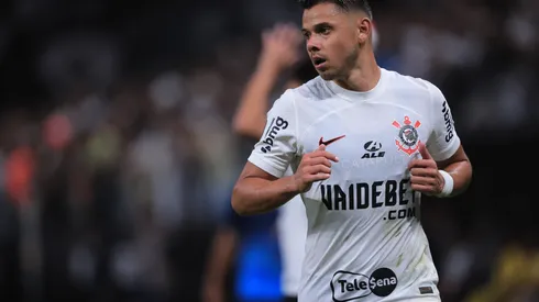 Foto: Ettore Chiereguini/AGIF - Romero defende Mano Menezes em derrota.