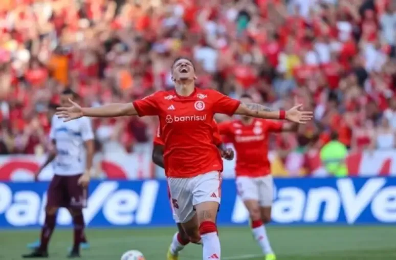 Lucca, comemora gol diante do Caxias – Foto: Divulgação/Internacional
